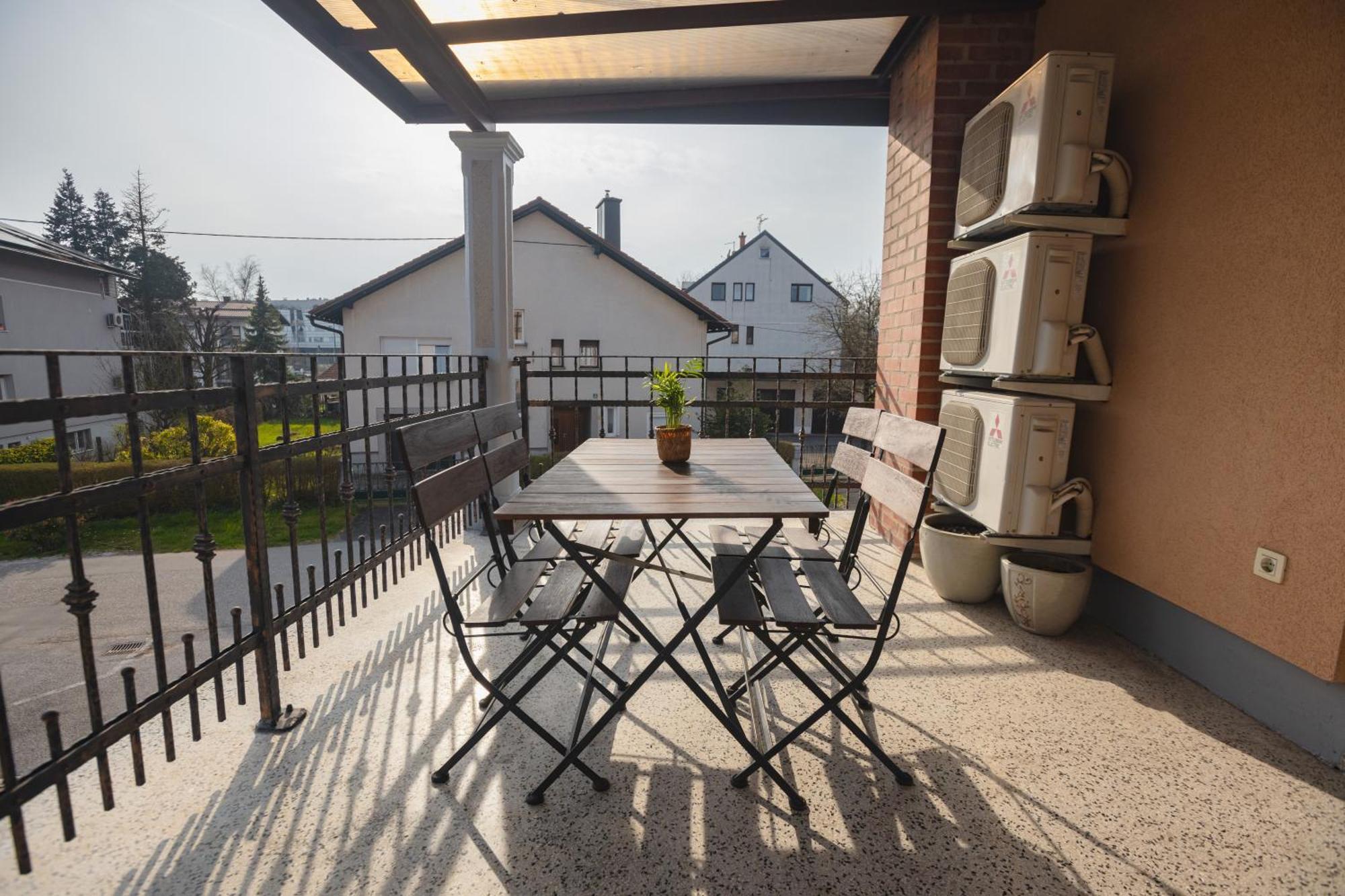 Vila Klara Apartments Lublana Zewnętrze zdjęcie